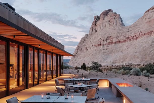 Horizontes infinitos y serenas estancias.